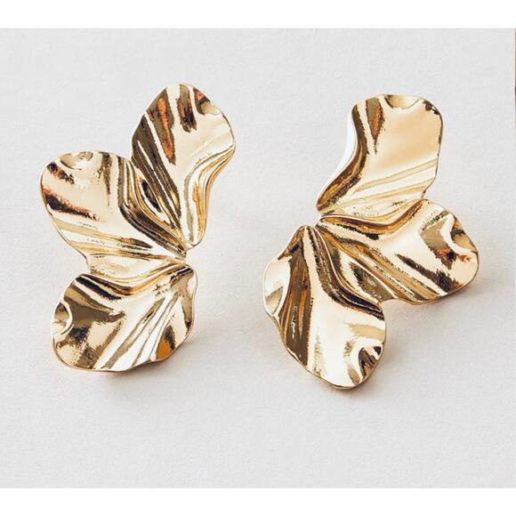 Hammered Gold Flower Earrings - Picture 1 of 1